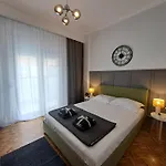 Stylish Center * Serres