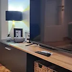 Apartment Stylish Center Serres