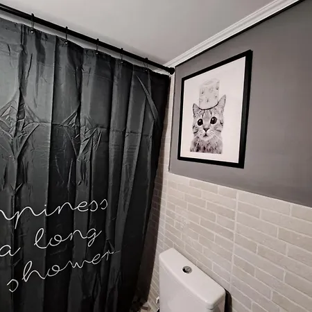 Stylish City Center Apartment - With Free Parking Space, 200M Away 公寓 *