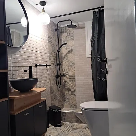 Stylish City Center Apartment - With Free Parking Space, 200M Away 公寓 *